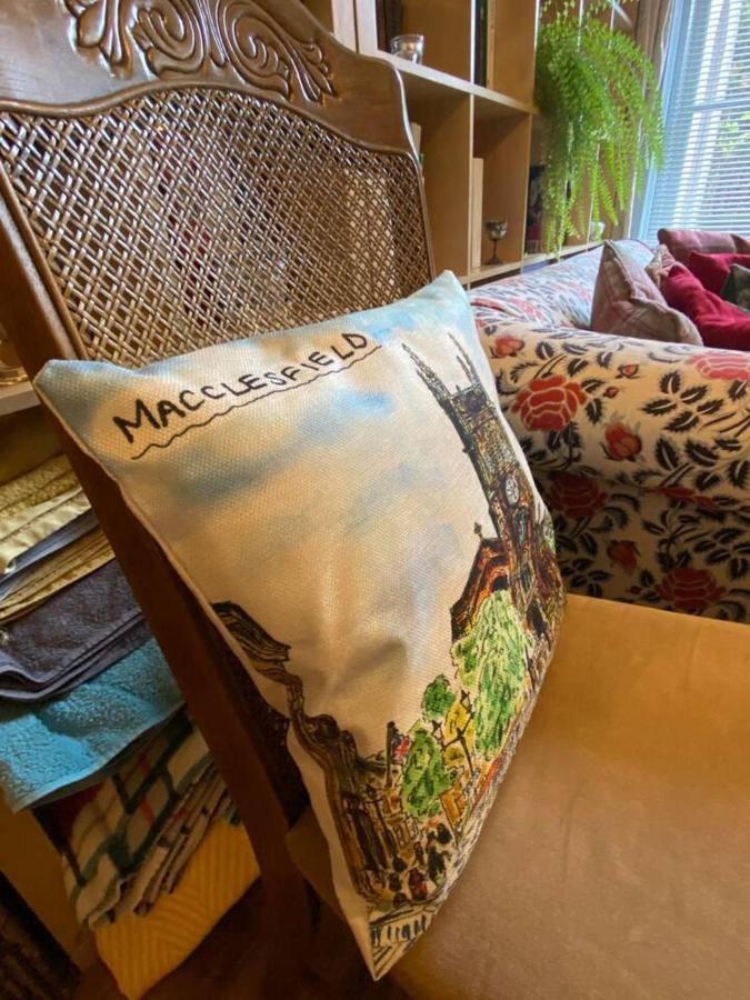 Quirky Town Centre Apartment With River Terrace Macclesfield Eksteriør bilde