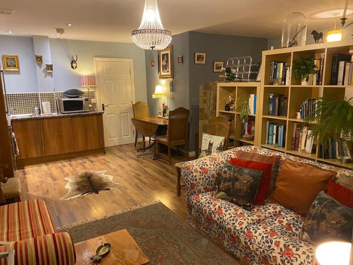 Quirky Town Centre Apartment With River Terrace Macclesfield Eksteriør bilde