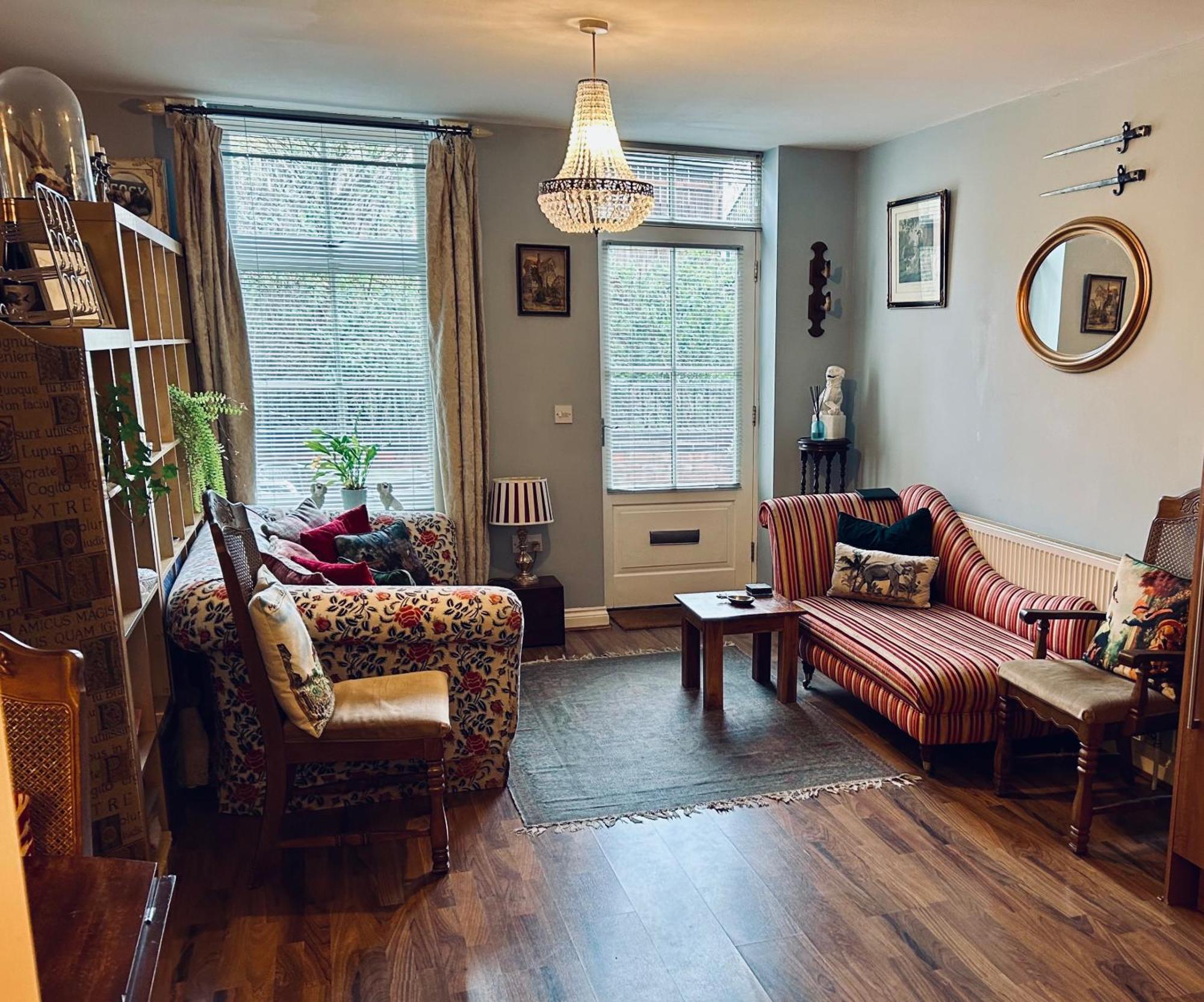 Quirky Town Centre Apartment With River Terrace Macclesfield Eksteriør bilde
